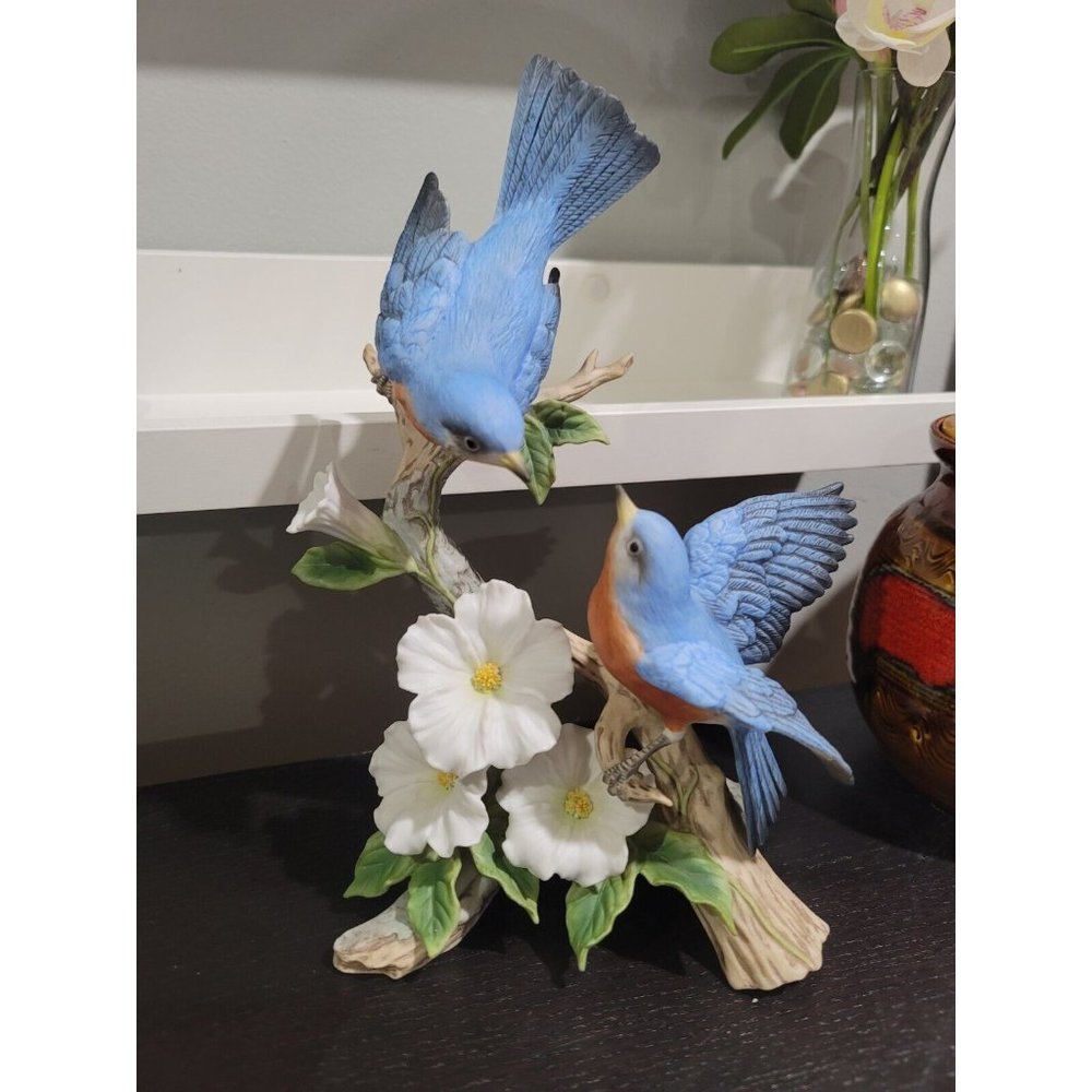 HOMCO 1991 Springtime Song Bluebirds Classic Porcelain 10 1/4" Figurine
